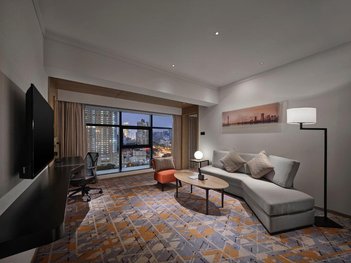 Hilton Garden Tianhe Hotel 4*