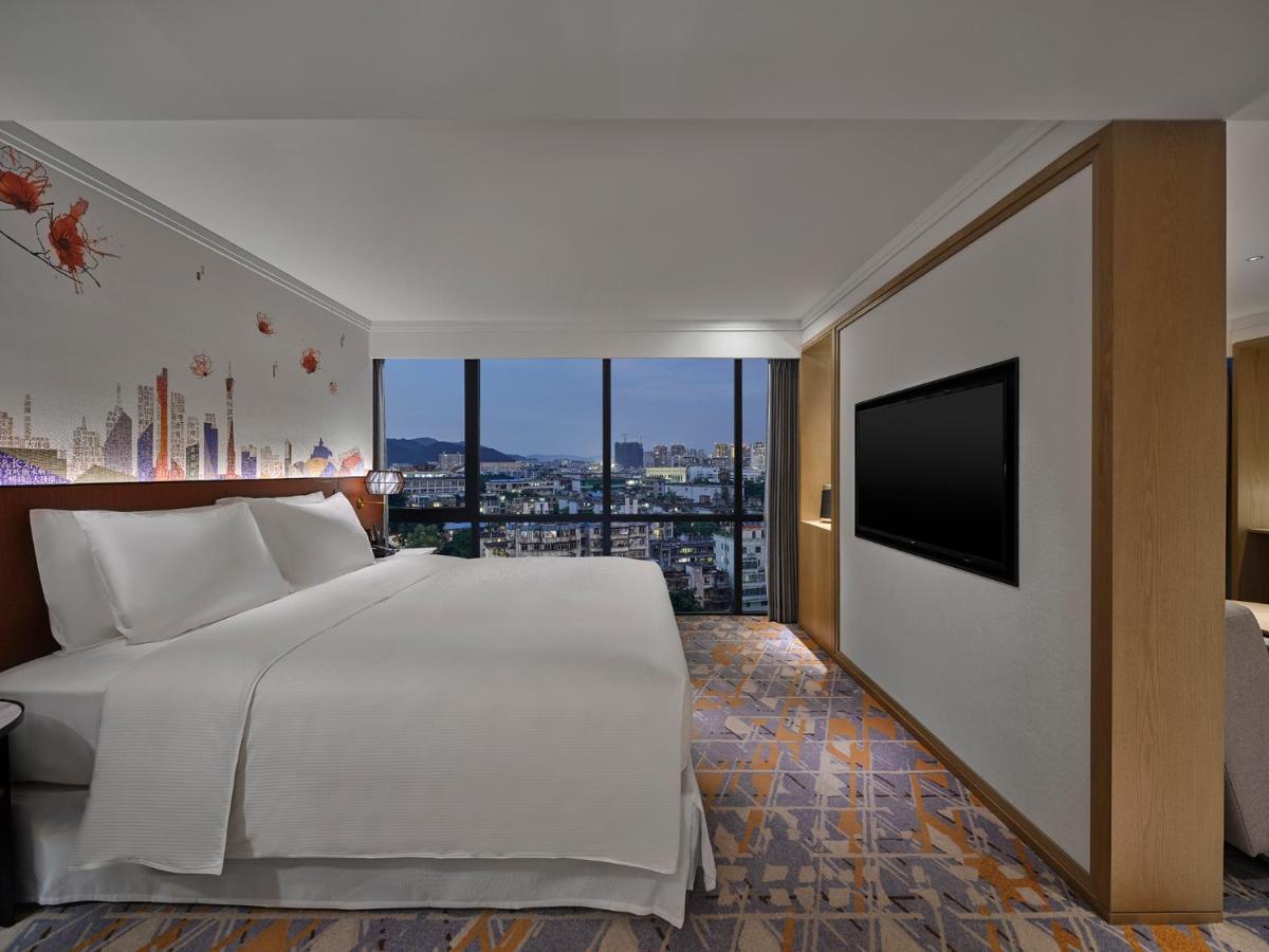 Hilton Garden Tianhe Hotel 4*