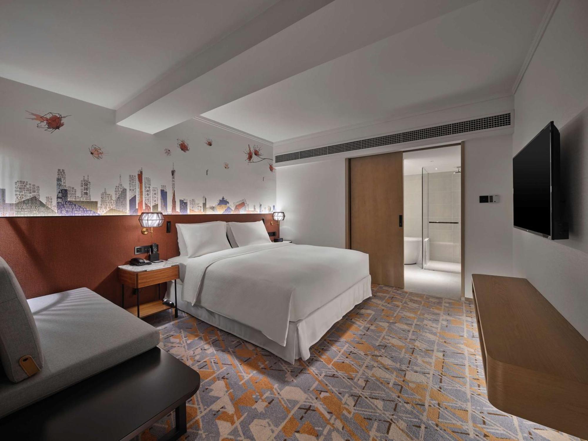 Hilton Garden Tianhe Hotel 4*