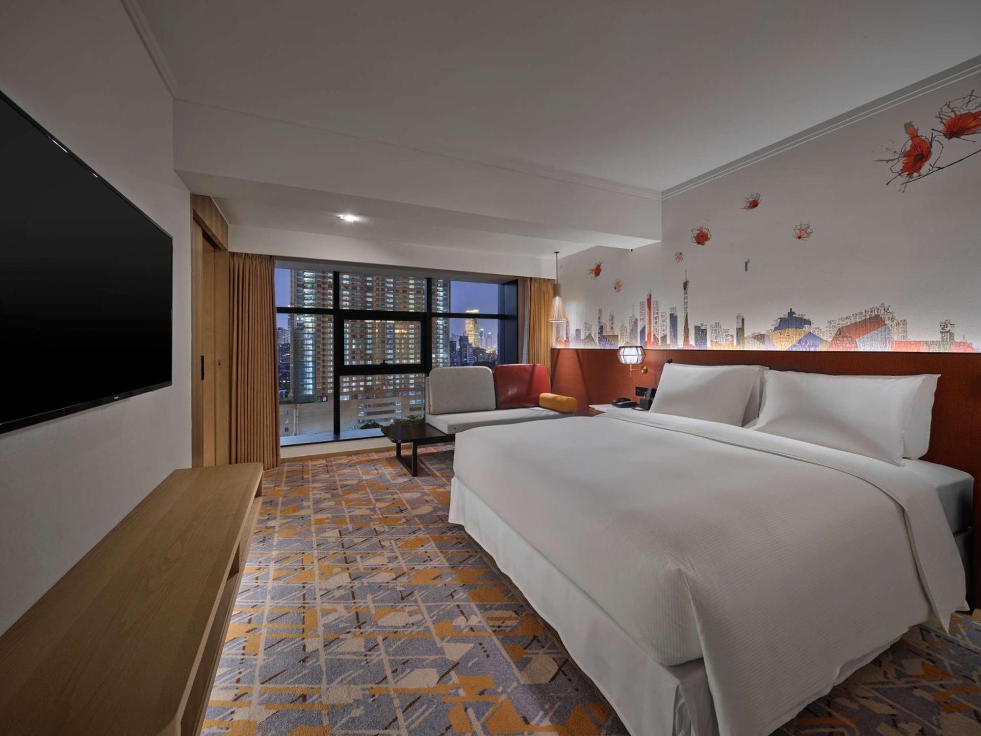 Отель Hilton Garden Tianhe 4*
